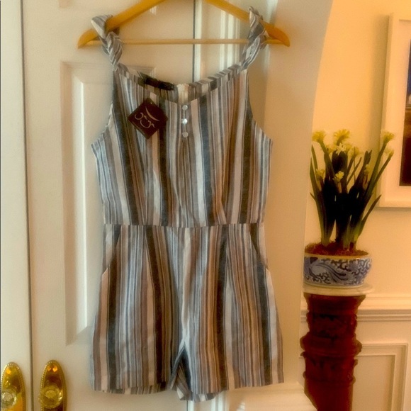 NWT Gaya Romper Stripes Linen Pockets Small - Picture 1 of 7